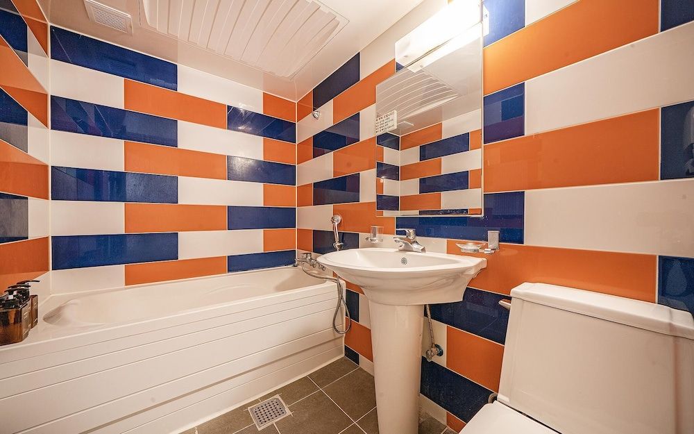 Busan Daeyeondong Hotel With Room (Standard Room) 13