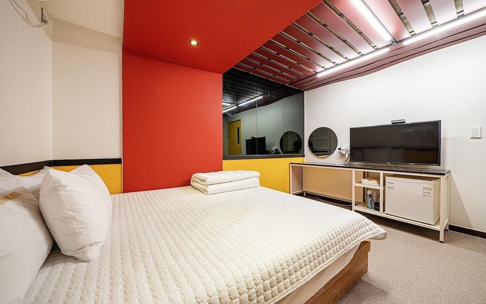 Busan Daeyeondong Hotel With Room (Standard Room) 10