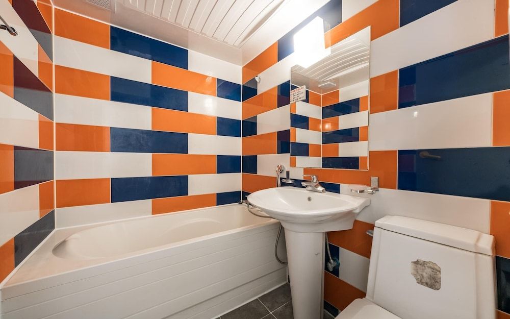 Busan Daeyeondong Hotel With Room (Vip) 8