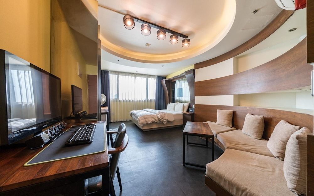 Busan Hwamyeong-dong Sky Room (Deluxe (SPA Netflix available)) 4