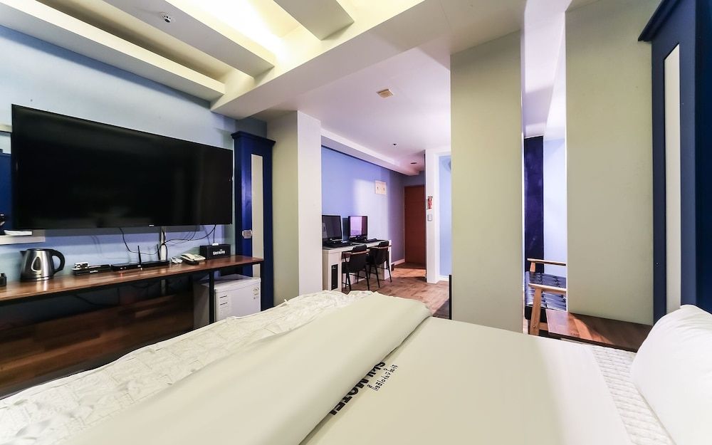 undefined Busan Hwamyeong-dong Sky 5