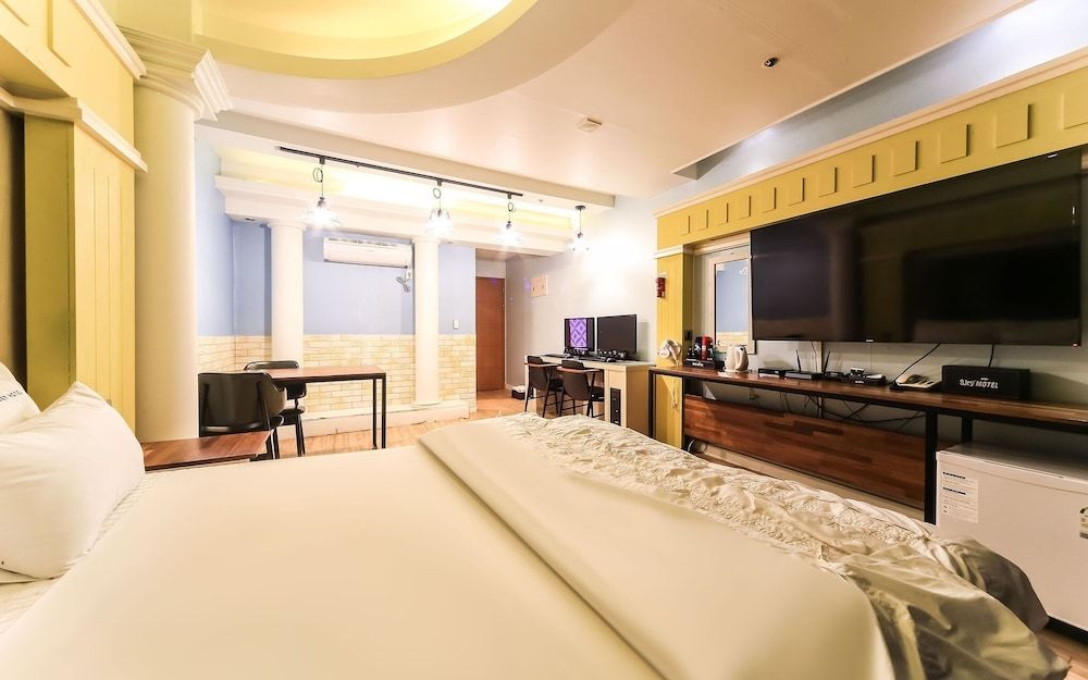 Busan Hwamyeong-dong Sky Room (Premium A (DESK Couple PC Netflix ava) 4
