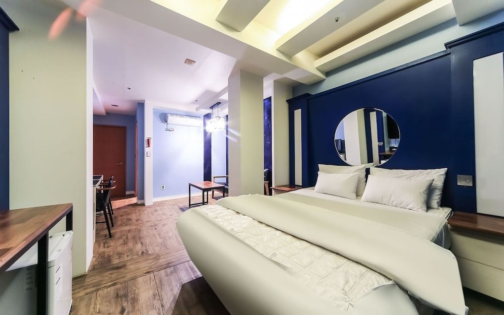 undefined Busan Hwamyeong-dong Sky 4