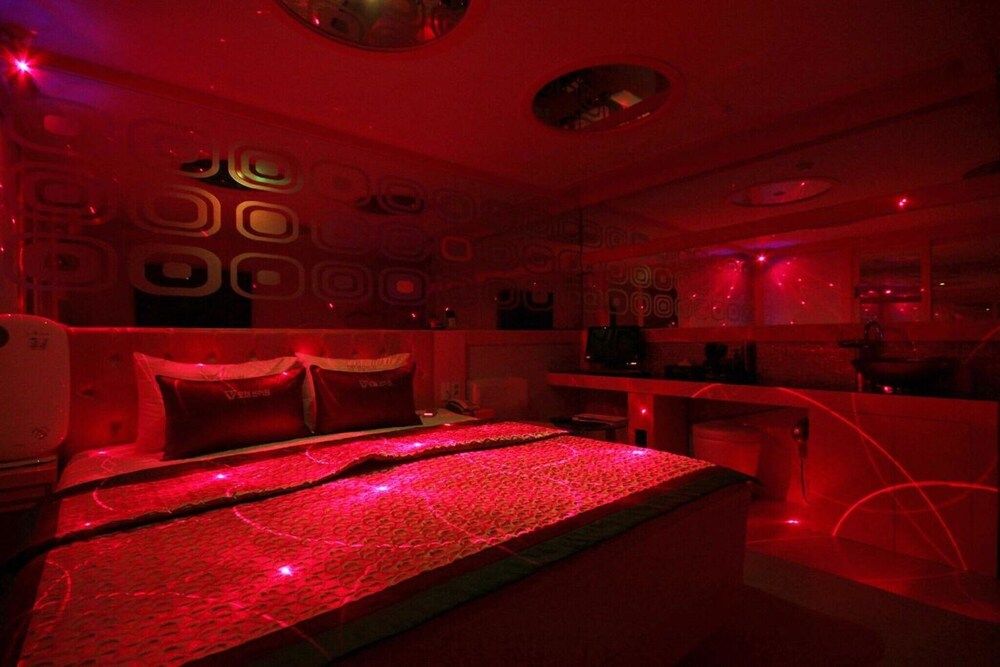 Busan Geumsa-dong V1 Room (Special Room (Netflix Available Gamin) 16