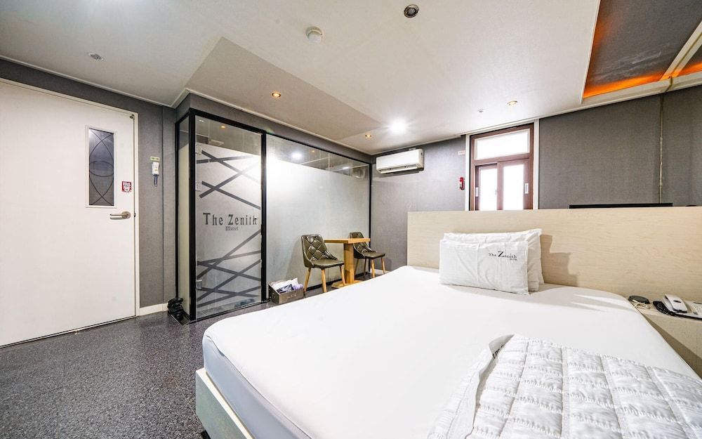 Busan Jaesong-dong Zenith Room (Standard (Free Netflix watching)) 9