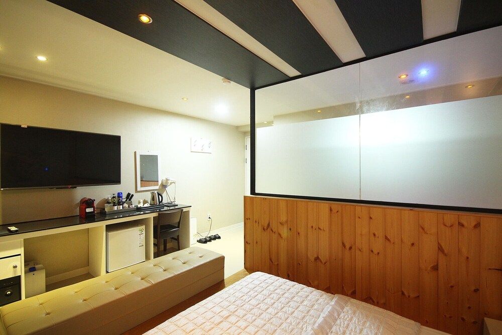 undefined Busan Jaesong-dong Zenith 4