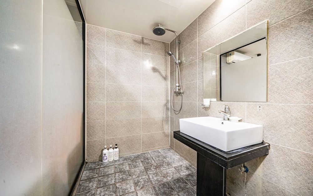 Busan Jaesong-dong Zenith Room (Standard (Free Netflix watching)) 13