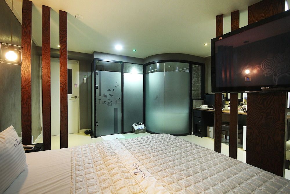 Busan Jaesong-dong Zenith Room (Royal Suite (Free Netflix)) 5