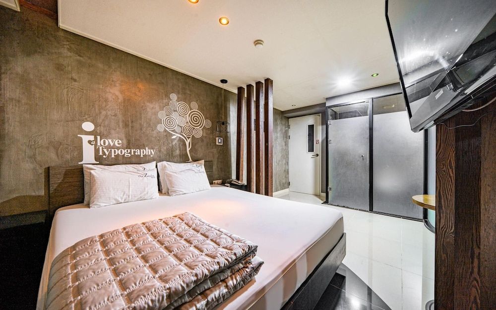 Busan Jaesong-dong Zenith Room (Royal Suite (Free Netflix)) 9