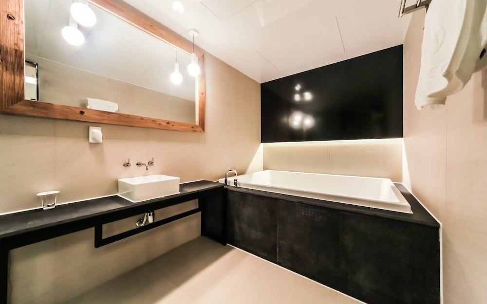 Busan Songjung Yeowoobi Room (VIP Residence Twin (spacious self-cat) 9