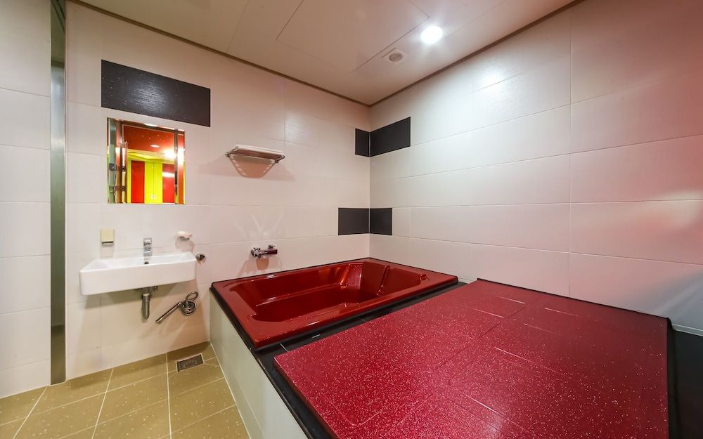 Busan Station BT Hotel Room (Deluxe) 5