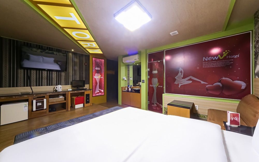 Busan Station BT Hotel Room (Deluxe) 3