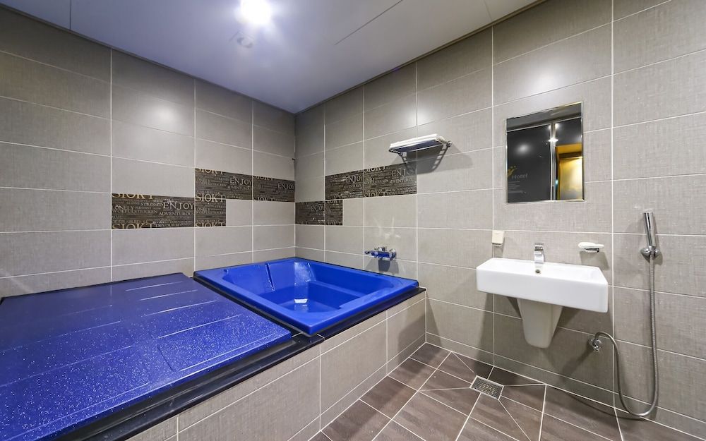 Busan Station BT Hotel Room (Deluxe) 23