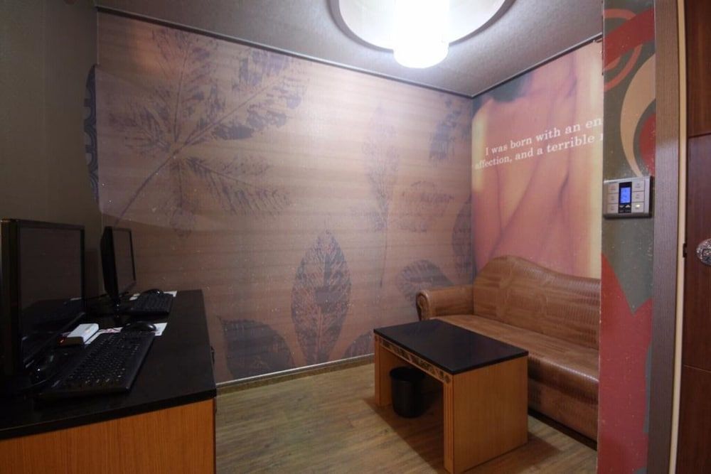 Busan Station BT Hotel Room (Deluxe) 13