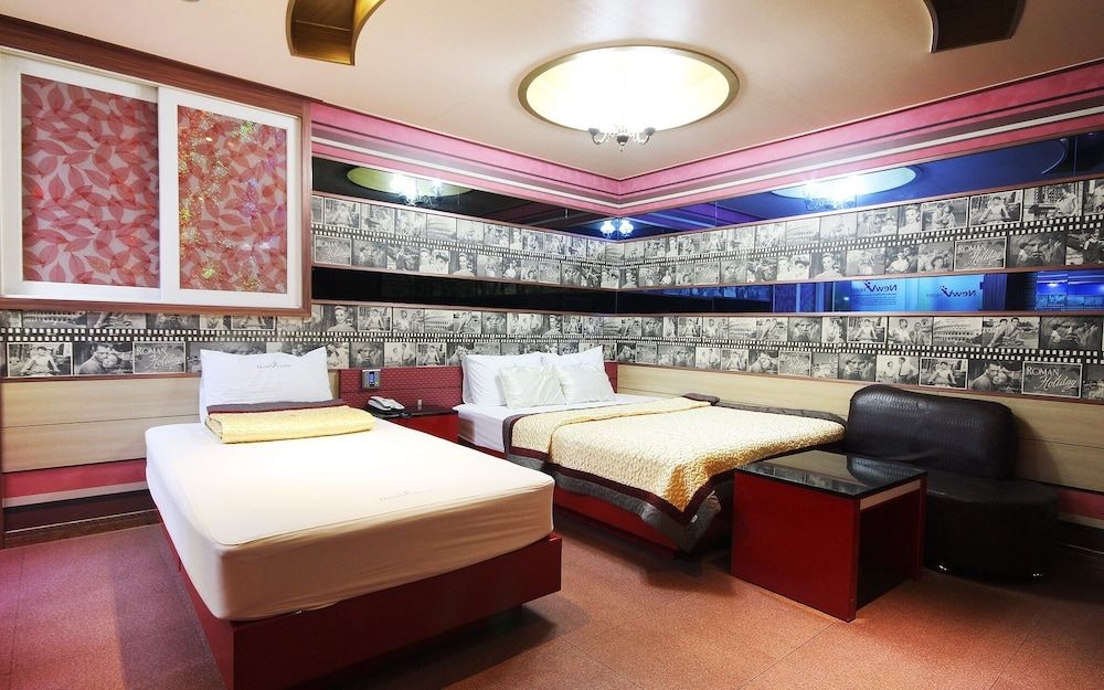 Busan Station BT Hotel Room (Twin)