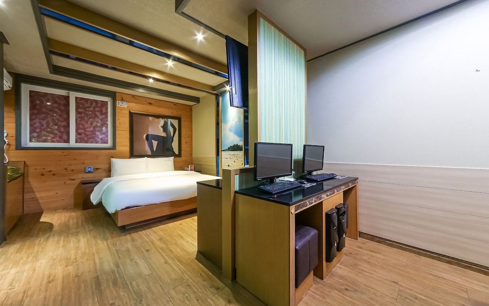 Busan Station BT Hotel Room (Deluxe) 15
