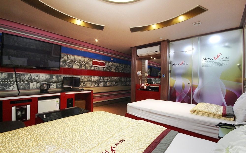 Busan Station BT Hotel Room (Twin) 2