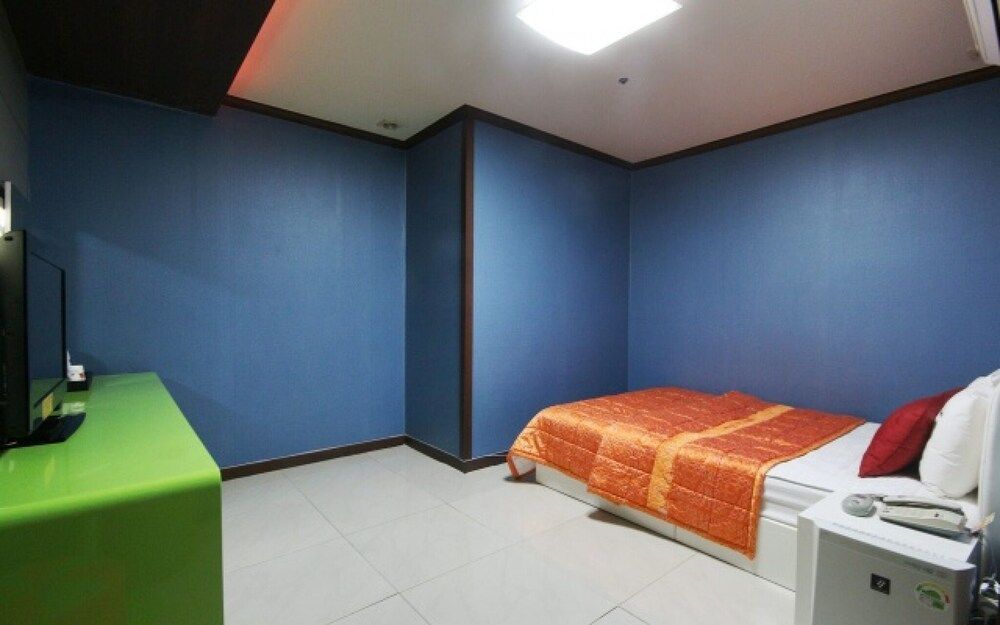 undefined Busan Guseodong Show 4