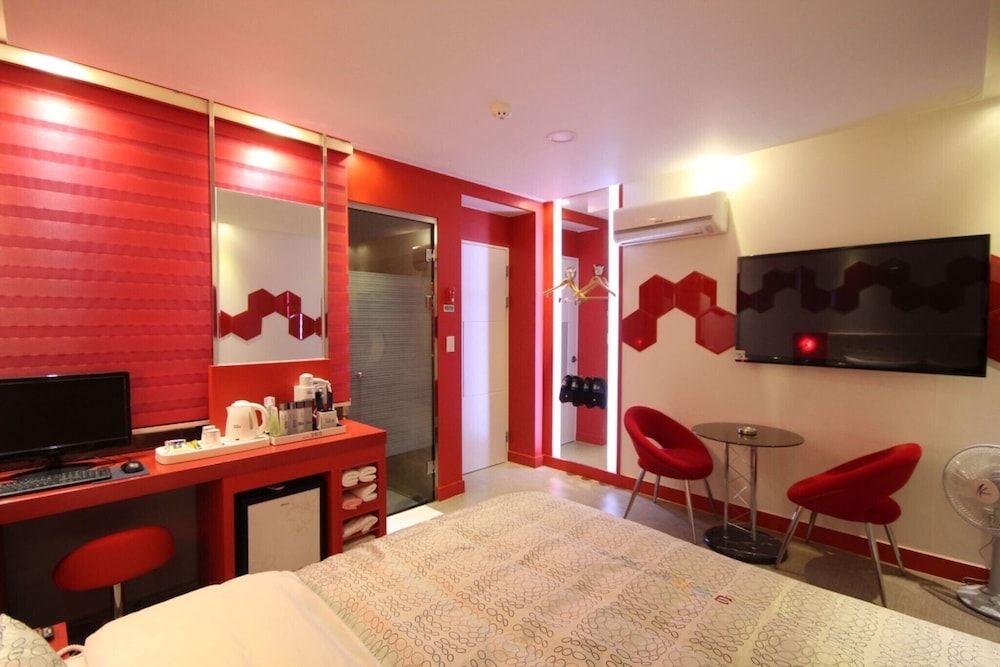 Busan Hakjang 369 Room (Standard Room) 4