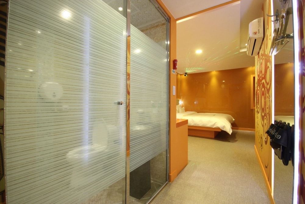 undefined Busan Hakjang 369 4