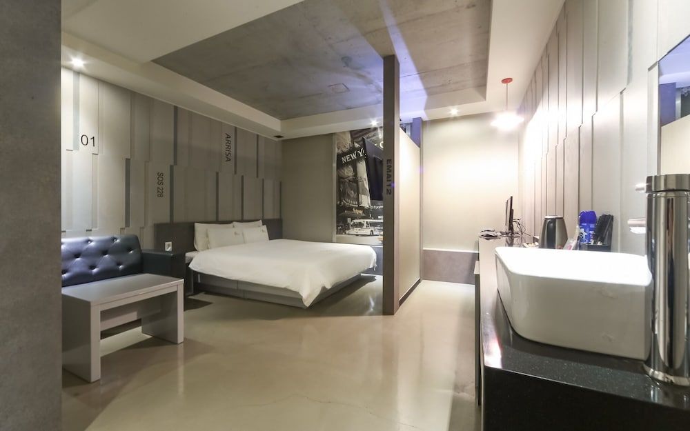 undefined Busan Songjeong IM 7