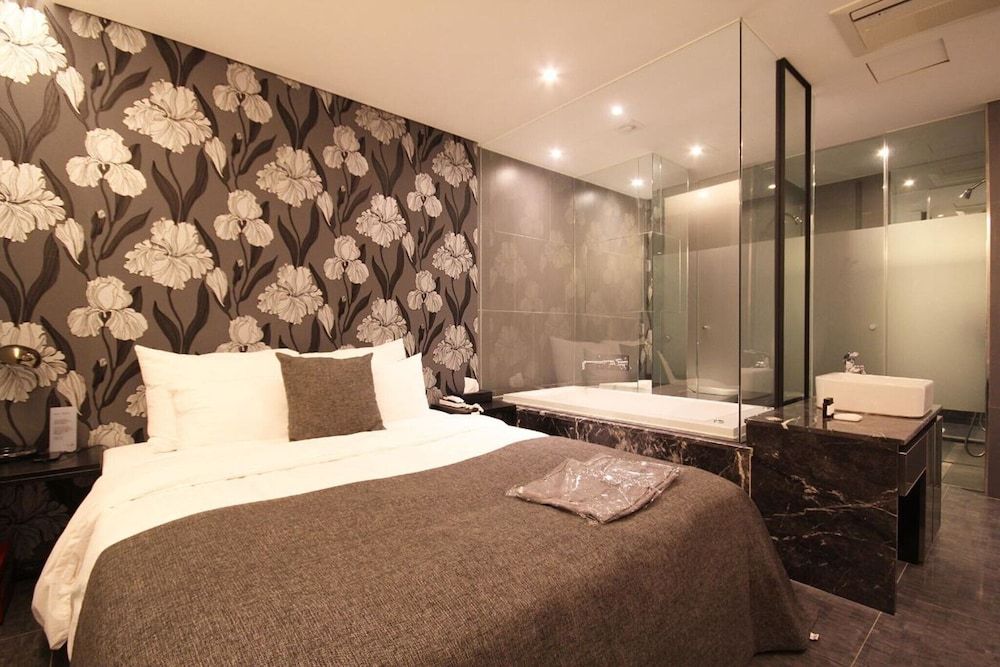 Busan Dongnae Amare Room (Standard (Free Netflix watching)) 2