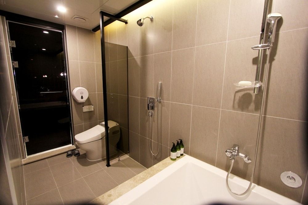 Busan Gwangalli 2 Heaven Hotel Room (Terrace Suite (baggage storage servic) 5