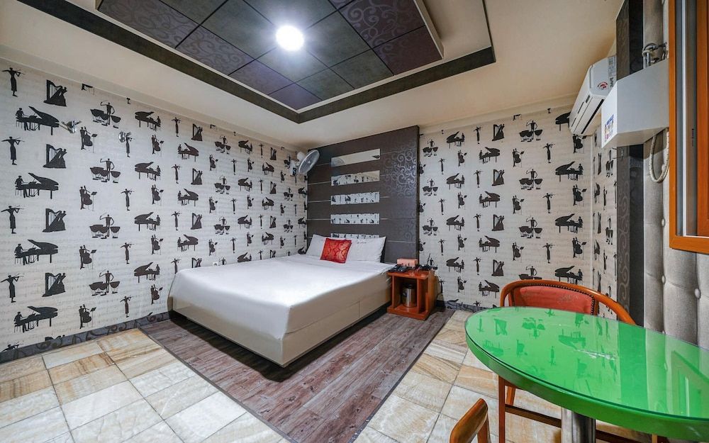 Busan Oncheonjang Interpark Room (Standard Room) 2