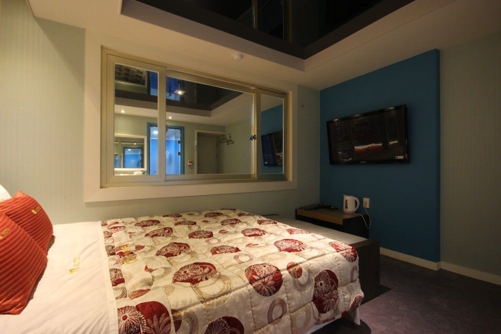 undefined Busan Choeup On 10