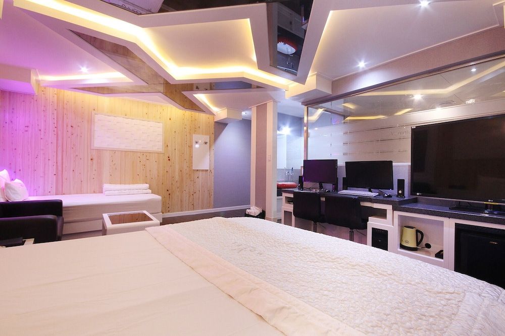 undefined Busan Daeyeon-dong V 7