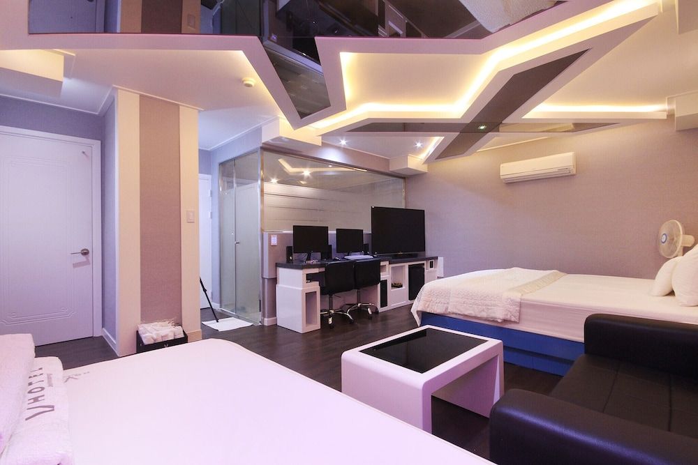 undefined Busan Daeyeon-dong V 8