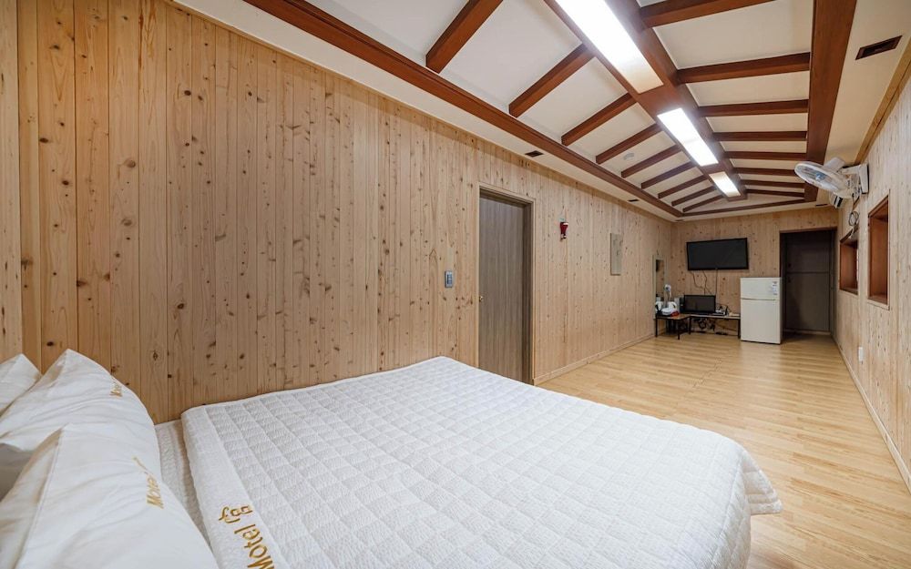 Busan Gwanganri Gung Room (Business (non-smoking room))