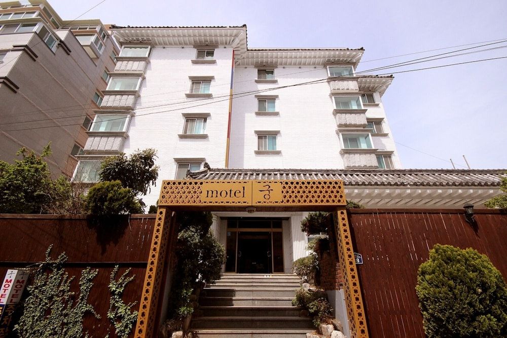 undefined Busan Gwanganri Gung 2