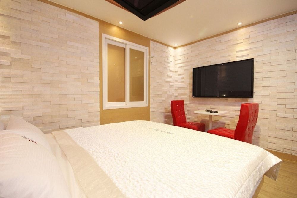 Busan Oncheonjang 369 Room (Standard Room) 4