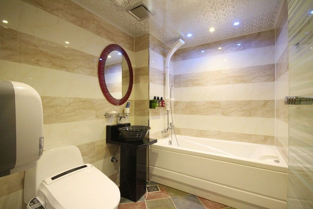 Busan Oncheonjang 369 Room (Standard Room) 6