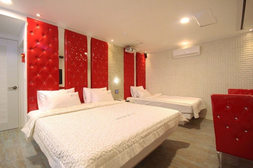 undefined Busan Oncheonjang 369