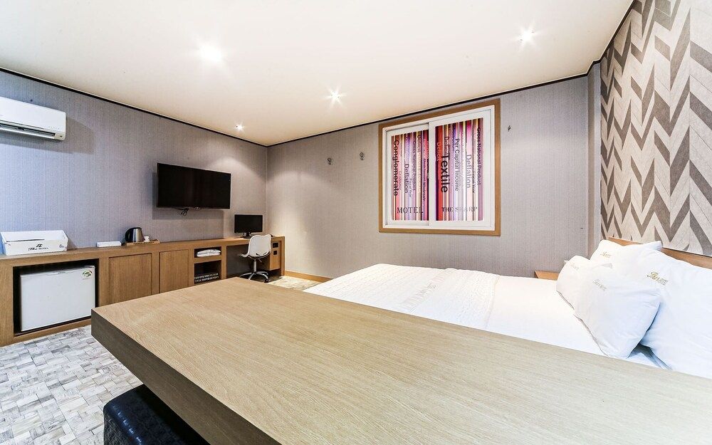 undefined Busan Nampodong The Sharp 8