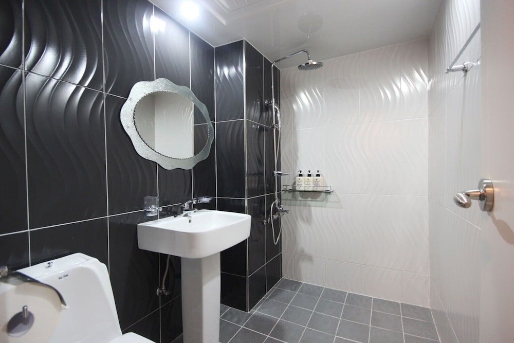 Busan Jaesongdong Max Room (Twin (Netflix free viewing)) 23