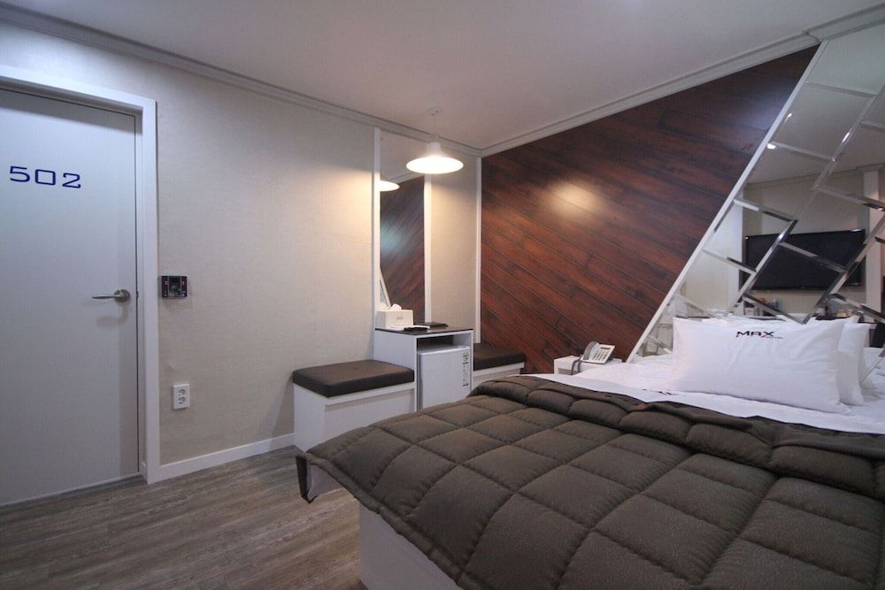 Busan Jaesongdong Max Room (Standard Room) 18