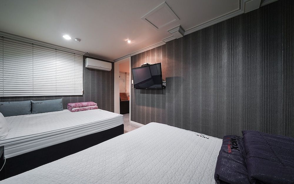 Busan Jaesongdong Max Room (Twin (Netflix free viewing)) 2