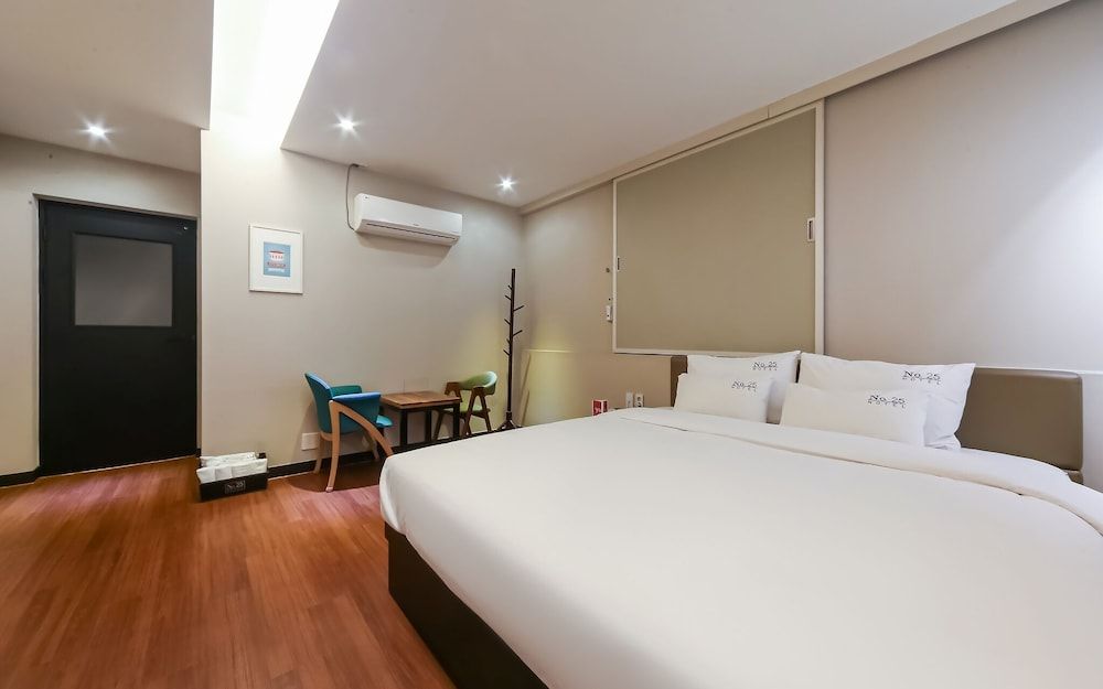 Busan Seo-dong No25 Room (Standard (Free Netflix)) 10