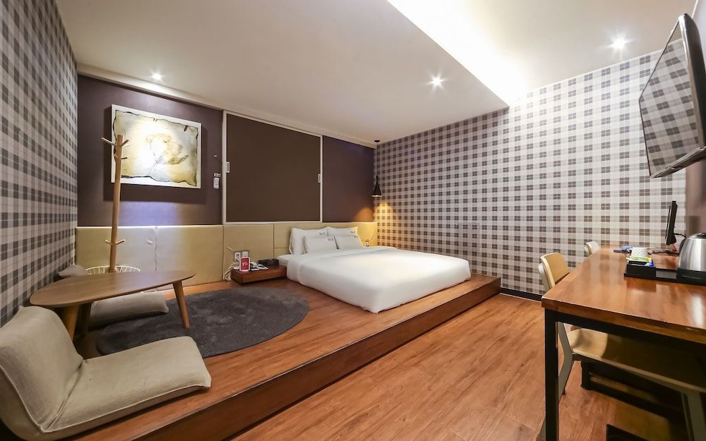 undefined Busan Seo-dong No25 7