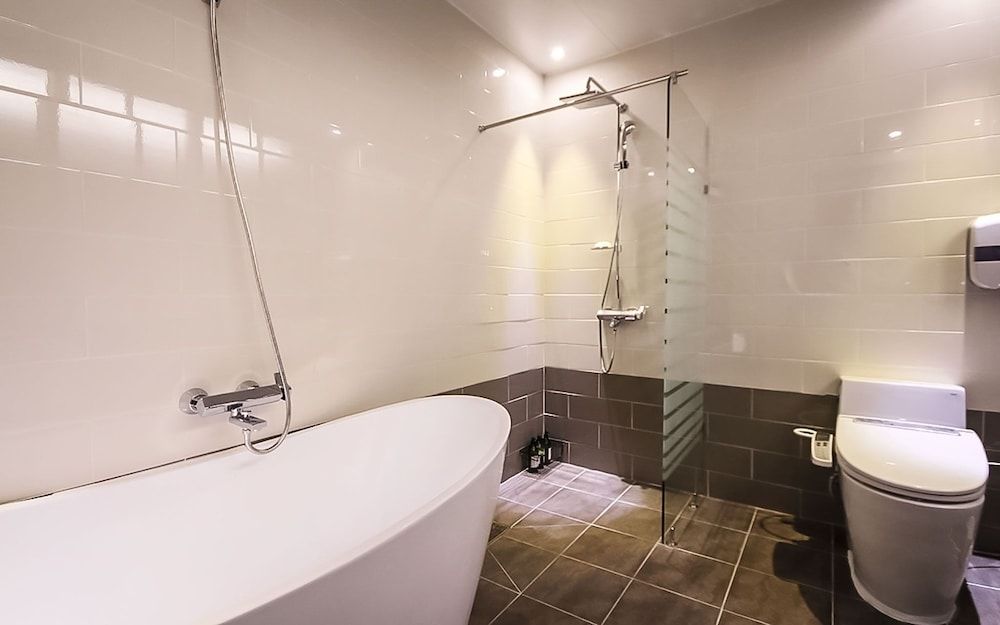 Busan Seo-dong No25 Room (Standard (Free Netflix)) 16