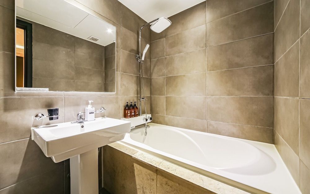 undefined Busan Gwanganri Lazzi 9