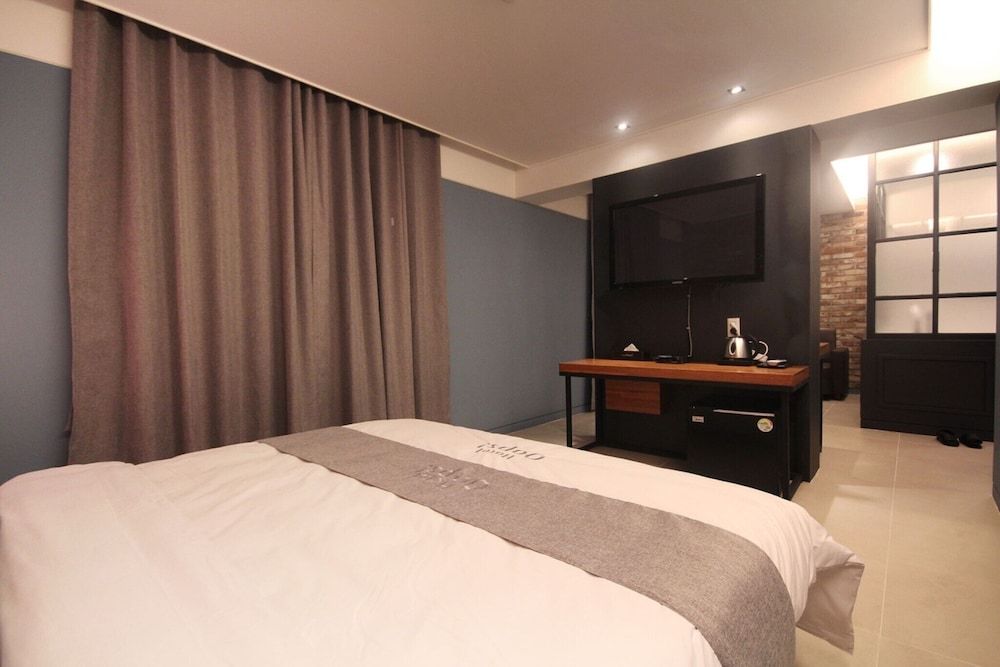 undefined Busan Yeonsan-dong Oops 10