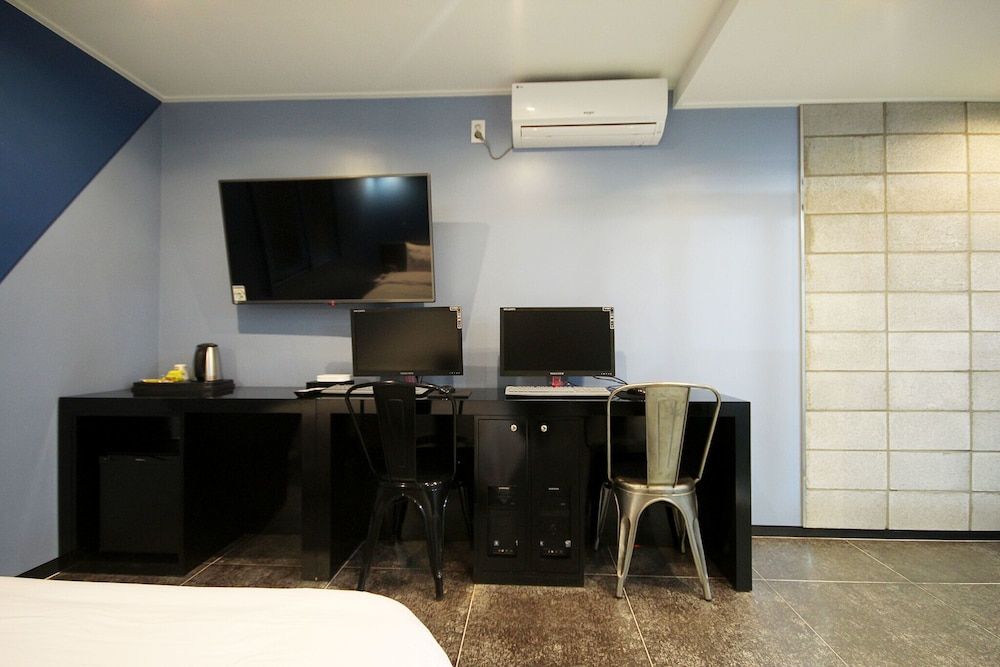 Busan Sasang Hotel Ire Room (Group room with 1 double bed and 2 si) 12