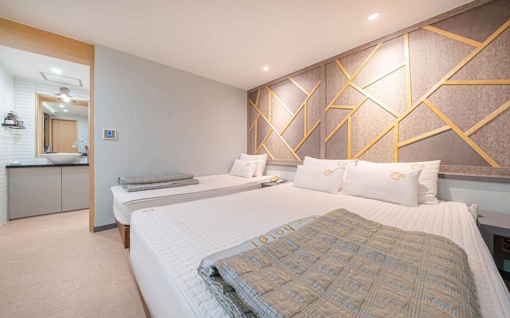 Busan Sasang Gem Room (Twin (Random provision of room + Netf) 2