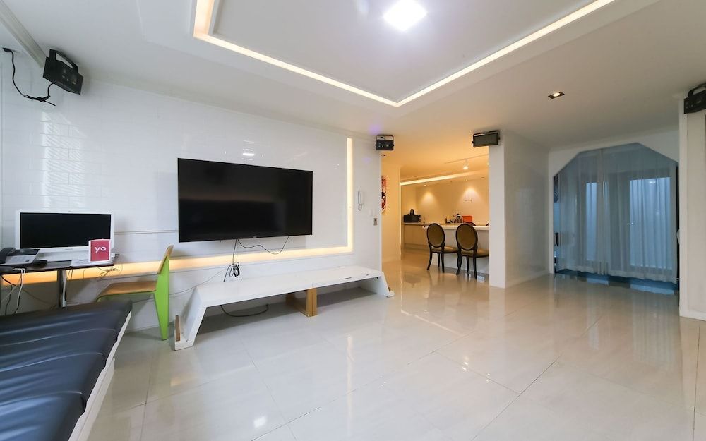 Busan Songjeong Hotel Gain Room (Penthouse Rooftop Barbecue (Netflix K) 3