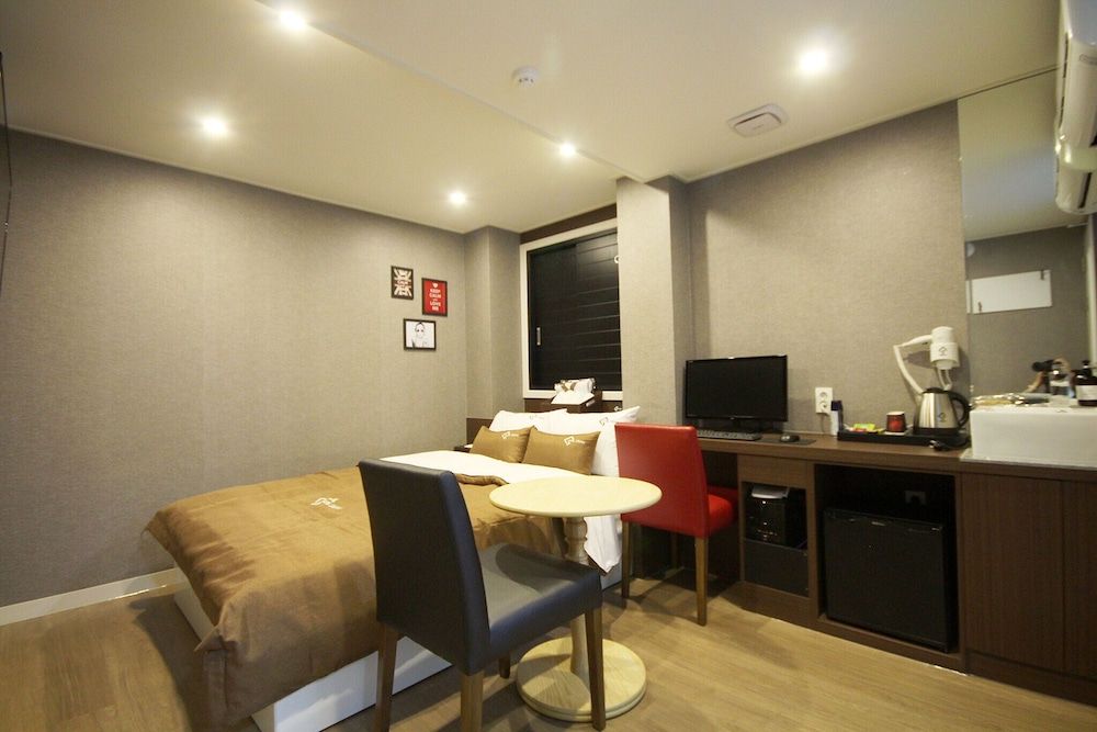 Busan Seomyeon Gran Room (Deluxe (Free to watch NETFLIX))