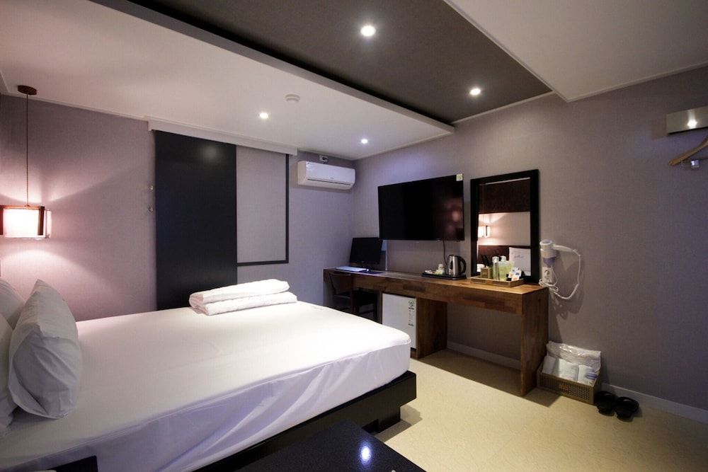 Busan Guseodong Zenith Room (Standard room (free watching Netflix ) 14